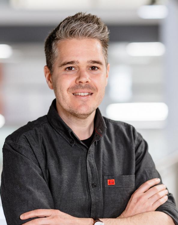 Dennis VERHOEVEN Dennis VERHOEVEN